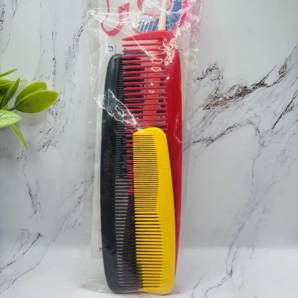 Vintage Unbreakable Combs 5 Piece Household Combs New Sealed‎